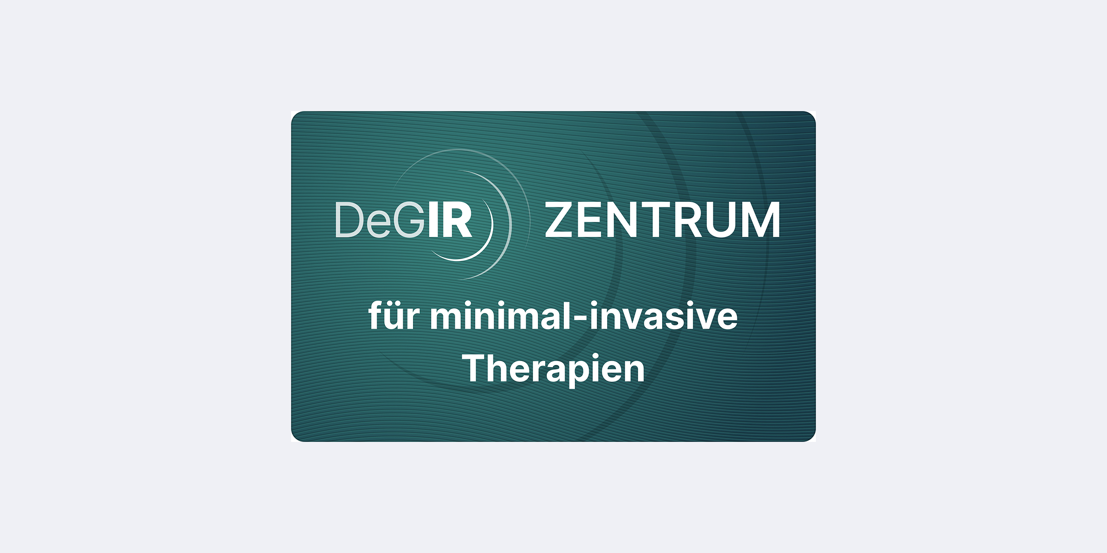 Logo des DeGIR-Zentrums für minimal-invasive Therapien auf grünem Hintergrund.
